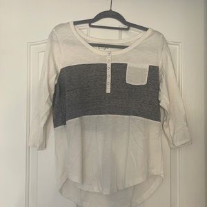 maurices 3/4 length top size L